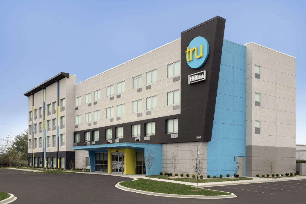 Tru by Hilton hotel opens at Louisville International Airport