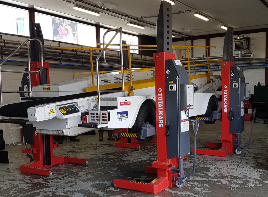 Bespoke TotalKare column lifts improve ground operations at Gatwick Airport