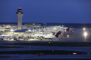 Report finds North American airports struggle to keep travelers happy