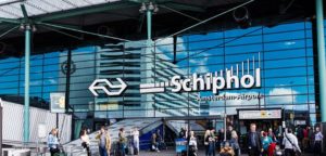 Schiphol goes smoke-free