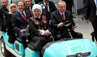 Priority service for seniors at Istanbul