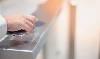 Amadeus and Star Alliance unite to make touchless travel more accessible