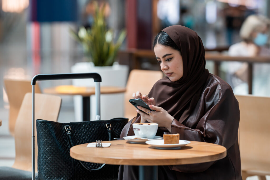 Dubai International Airport partners with Magzter to become world’s first ‘smart reading airport’