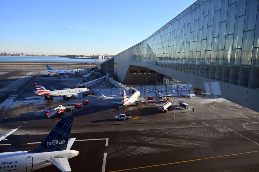 PANYNJ completes construction of LaGuardia Airport Terminal B