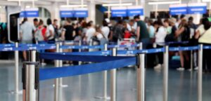 Government of Canada to reduce airport wait times