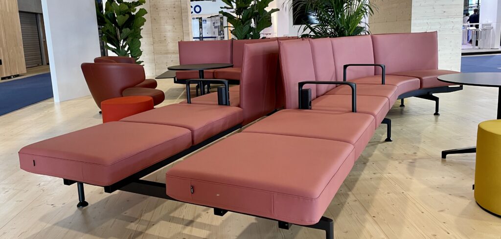 Passenger Terminal Expo: Vitra launches a soft, modular, highly adaptable seating system