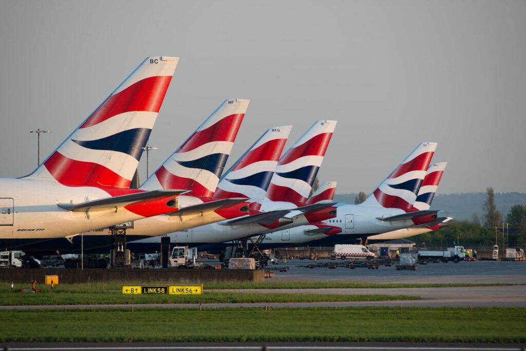 BA check-in staff at Heathrow vote to strike