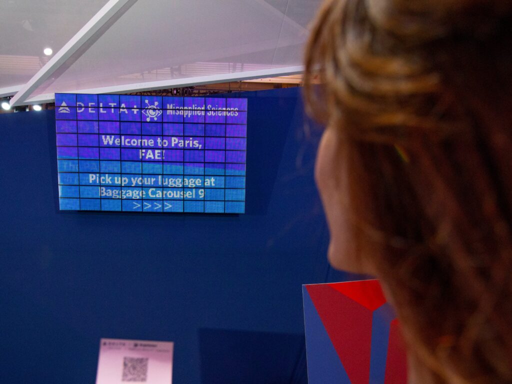 Parallel Reality display to debut at Detroit Metropolitan Airport