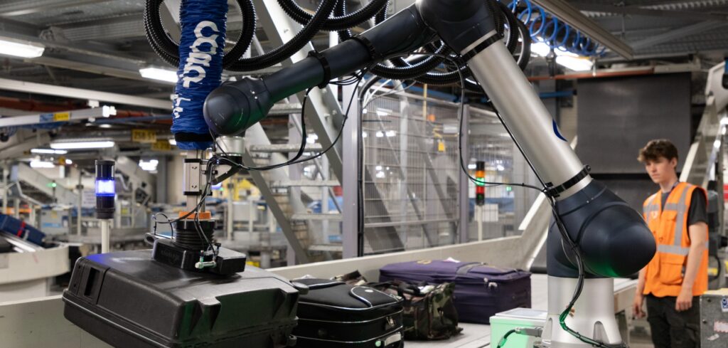 Schiphol trials technology to lighten physical baggage handling work