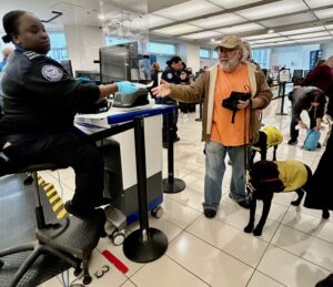 TSA helps service dogs navigate the checkpoint