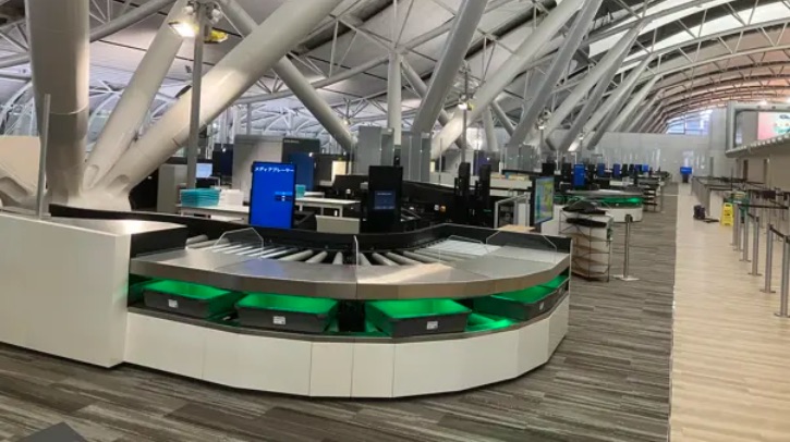 Kansai deploys Smiths Detection scanners and tray return systems Smiths Detection announced that it has supplied Kansai Airports which operates Kansai International Airport in Japan with multiple HI-SCAN 6040 CTiX carry-on baggage X-ray scanners and iLane A20 ATRS automatic tray return systems. Installations include the airport’s new Terminal 1.