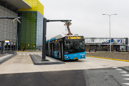 Arriva provides electric buses for long-term parking transfer at Schiphol Arriva provides electric buses for long-term parking transfer at Schiphol