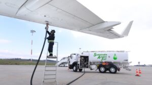 UK government invests £63m in clean aviation fuels and 1,400 jobs