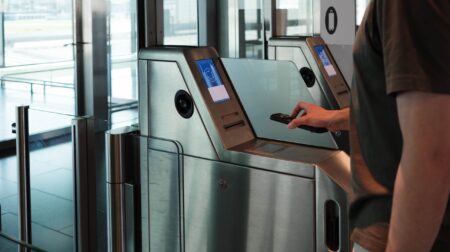 Passengers demand simpler, faster, and greener travel in global SITA survey.