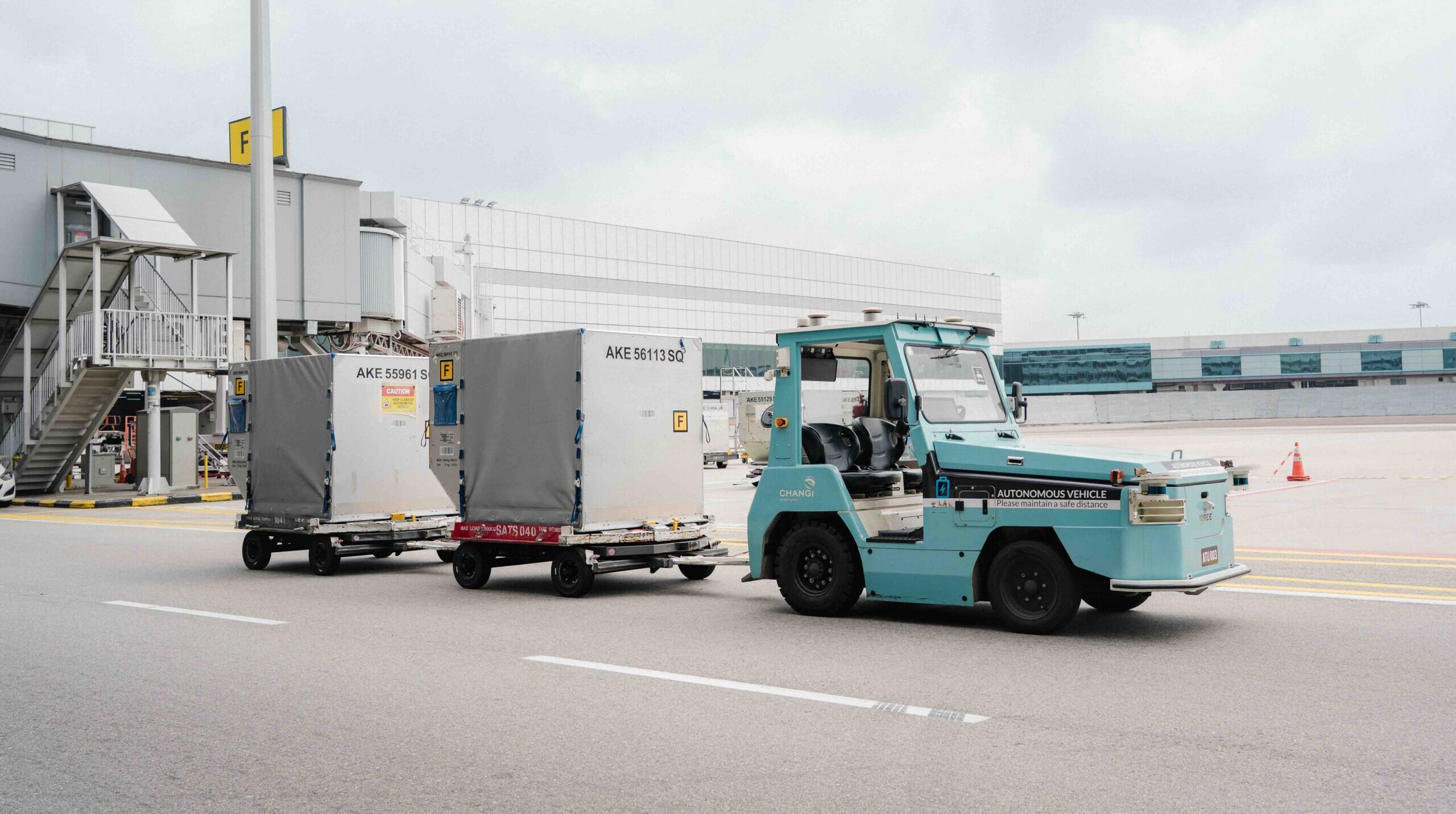 Changi Airport deploys autonomous tractors in airside baggage operations