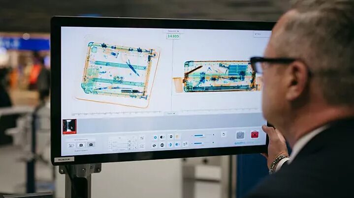 Frankfurt Airport deploys APIDS software at checkpoints.