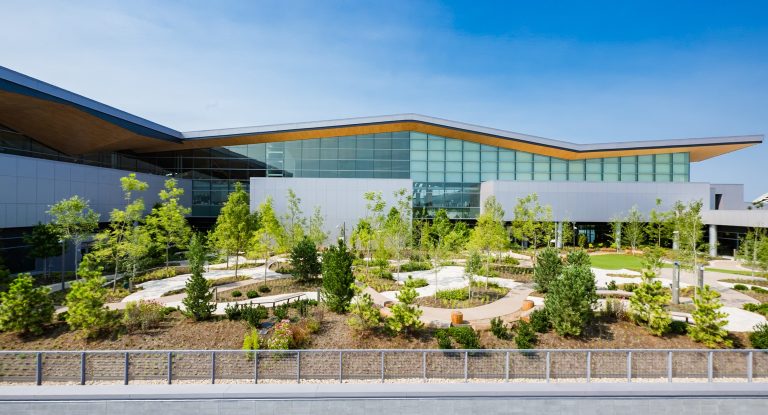 External view of Pittsburgh's pre-security outdoor terrace.